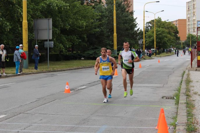Закарпатці стали призерами легкоатлетичного напівмарафону в Словаччині – 03