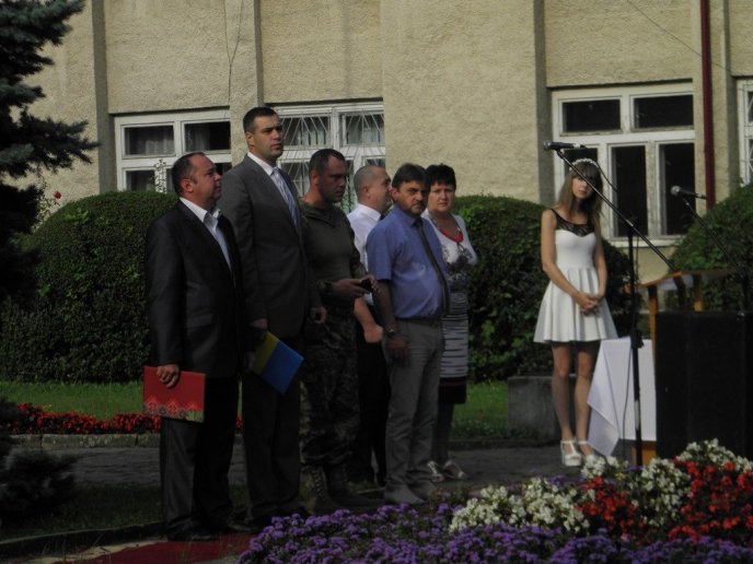 На Виноградівщині відбулись урочистості з нагоди Дня Прапора – 03