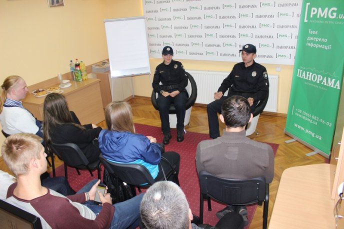 Патрульні Мукачева розповіли про поліцію та особливості своєї роботи – 09