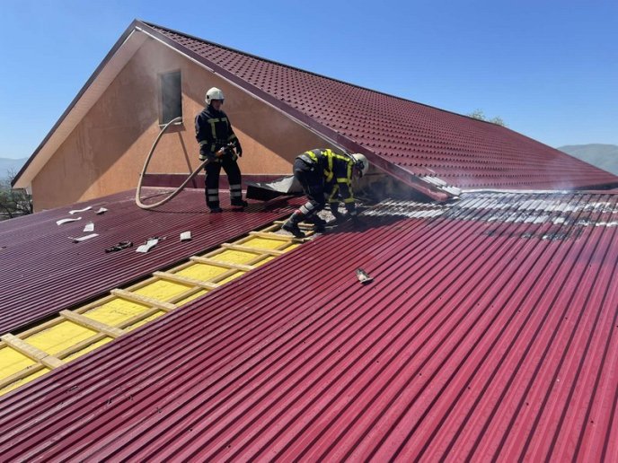 В одному з сіл сплахнув весільний зал за кілька годин до свята – 01