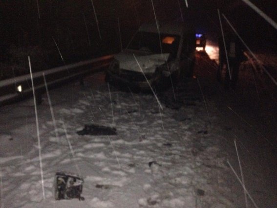 У ДТП на об’їздній дорозі біля Ужгорода постраждало п’ятеро людей – 03