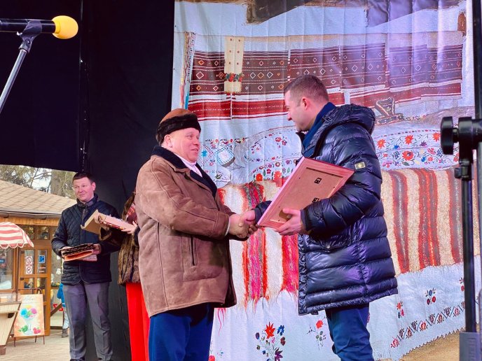 В Мукачеві нагородили переможців фестивалю «Червене вино-2020» – 09 В Мукачеві нагородили переможців фестивалю «Червене вино-2020» – 09