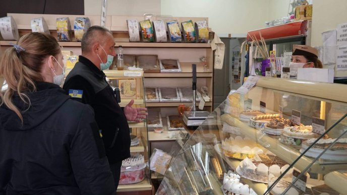 Влада Мукачева звітує про закриття 90% закладів міста – 14