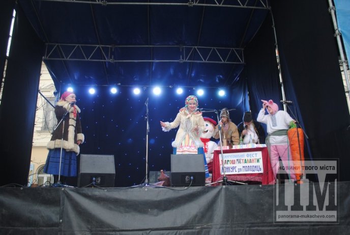 У Мукачеві офіційно розпочався фестиваль "Червене вино - 2015" (ФОТОРЕПОРТАЖ) – 01