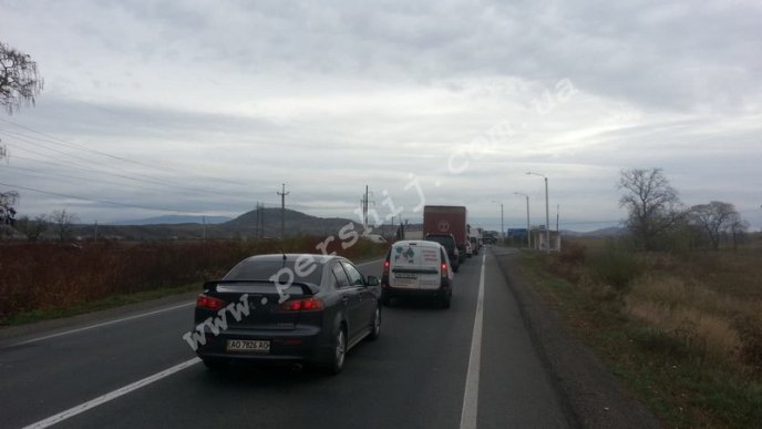 На трасі "Київ-Чоп" утворився затор – 01