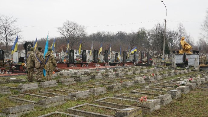 Бої за Дебальцеве: у Мукачеві вшанували пам’ять полеглих героїв – 08