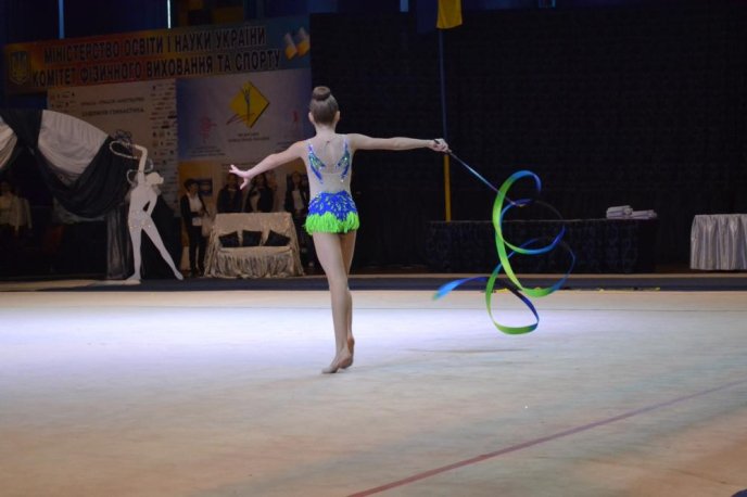 В Ужгороді розпочались всеукраїнські змагання з художньої гімнастики – 08