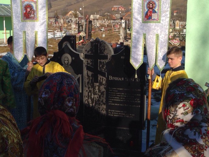 На Рахівщині освятили пам’ятник жертвам Голодоморів та політичних репресій – 04