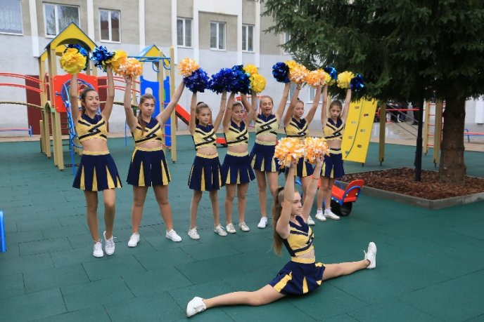 У Мукачеві відкрили ігровий комплекс для школярів – 03