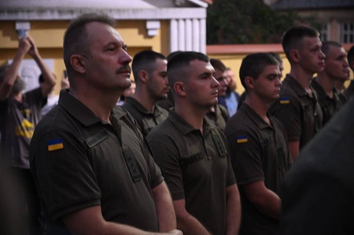 В Ужгороді на світанку лунала молитва за Україну – 05