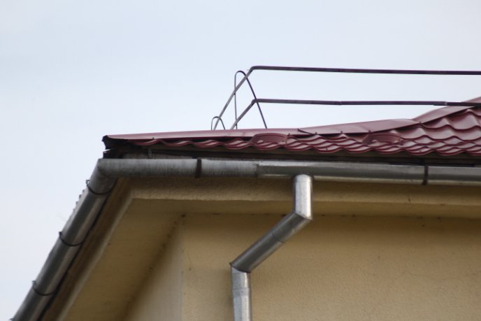 У Мукачівській ЗОШ №2 оновили дах – 06