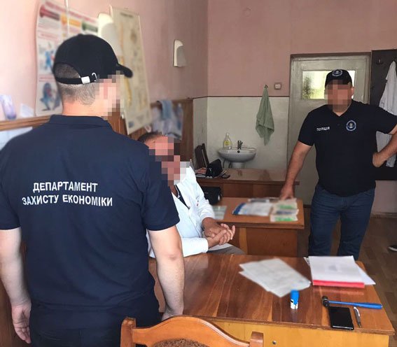 Закарпатський лікар погорів на хабарі. Гроші від пацієнтів брав систематично – 03 Закарпатський лікар погорів на хабарі. Гроші від пацієнтів брав систематично – 03