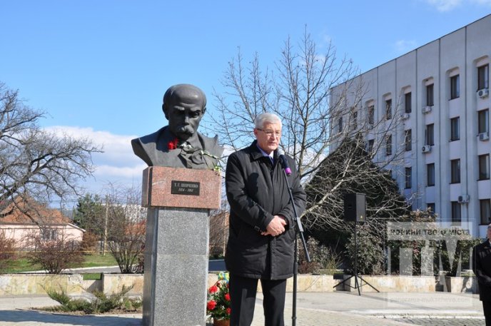 У день 200-річчя від дня народження Тараса Шевченка, мукачівці вшановували його пам’ять (ФОТО) – 11