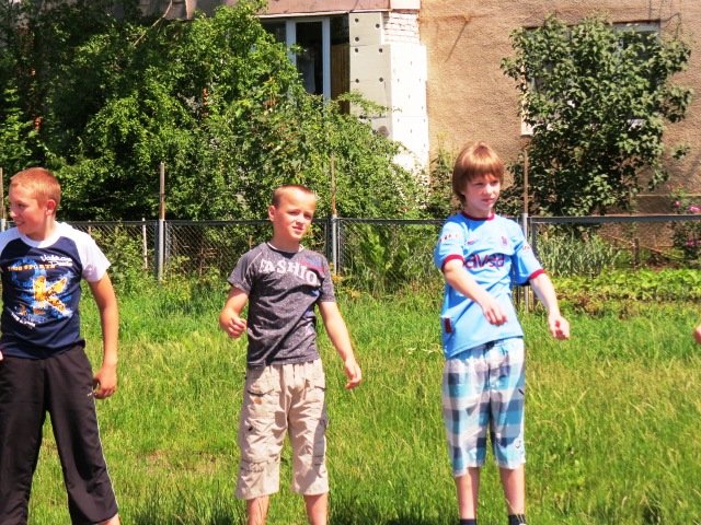 Воркаутери вчерговий раз виробляли у Мукачеві неймовірні трюки (ФОТО) – 08