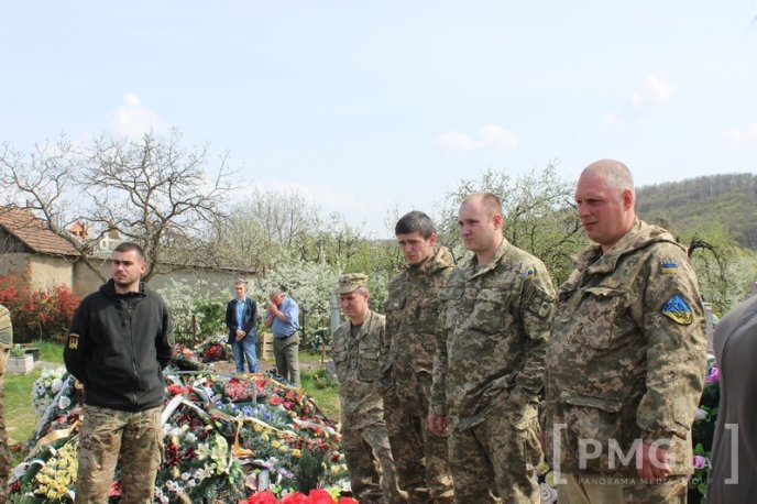 На Мукачівщині освятили пам’ятний знак бійцю АТО Олегу "Скіфу" Сидору – 03