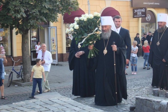У День Незалежності України Мукачево відвідав Блаженніший Онуфрій – 03
