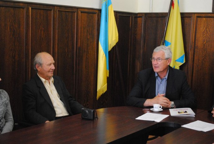 Мер Мукачева уважив журналістів (ФОТО) – 04