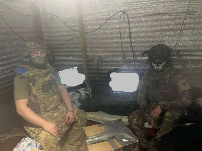 Президент нагородив трьох поліцейських із Мукачівського району, які захищають Україну на фронті – 02 Закарпатські поліцейські на передовій