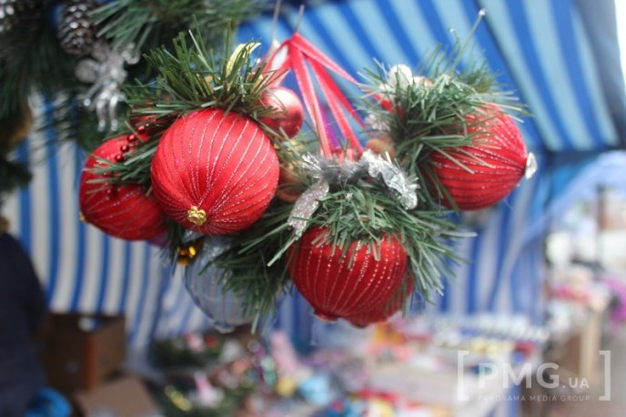 У Мукачеві розпочався новорічний ярмарок – 20