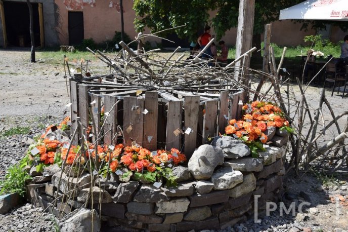 У Чинадієві стартував квітковий фестиваль "Кохання в Сент-Міклош" – 05