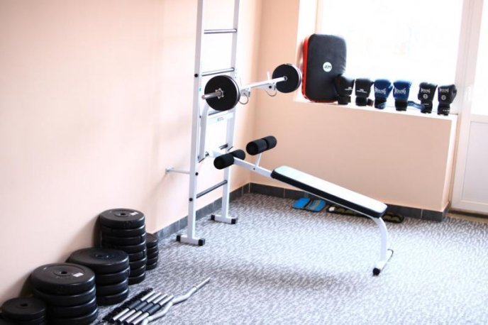 У гуртожитку №4 УжНУ відкрили сучасний фітнес-зал – 04