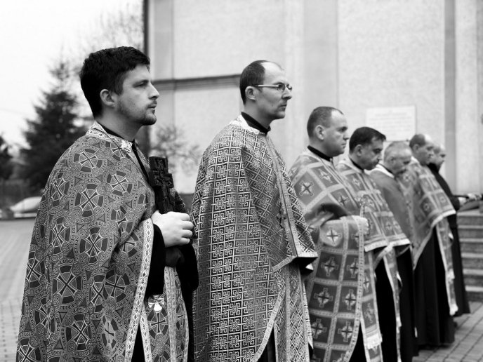 У Мукачеві попрощалися із захисником Русланом Цибарем – 04