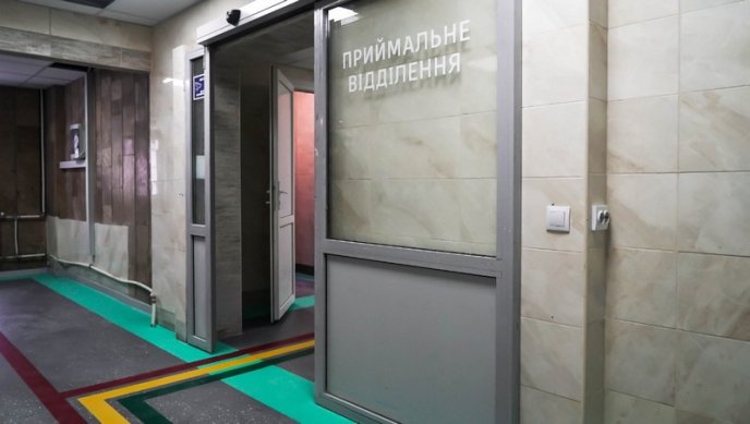 В Ужгородське приймальне відділення лікарні закупили майже на 26 мільйонів обладнання – 02