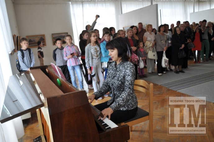 У Мукачеві відкрилась персональна виставка робіт Іллі Бровдія (ФОТО) – 21