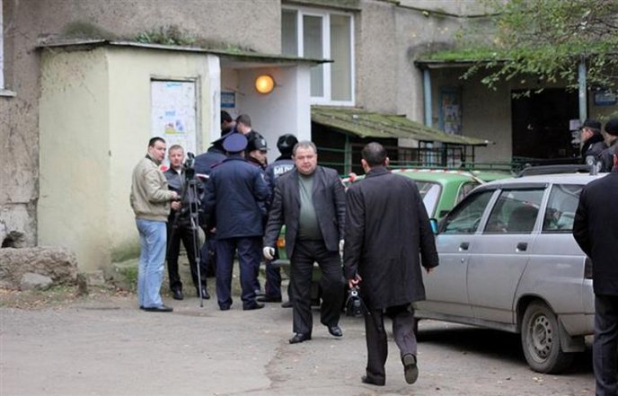 Буремні 90-і повертаються: в Ужгороді застрелили підприємця (ФОТО) – 15