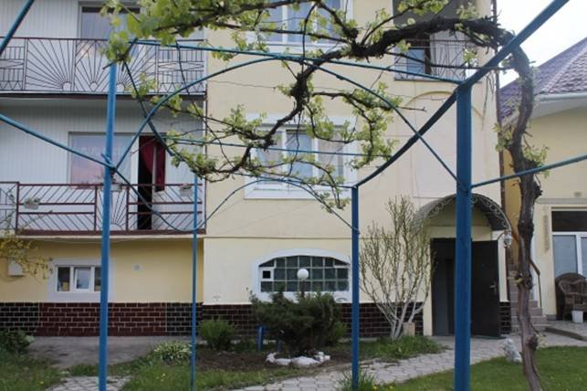 На Ужгородщині нелегалів залишили в готелі і забули про них – 01