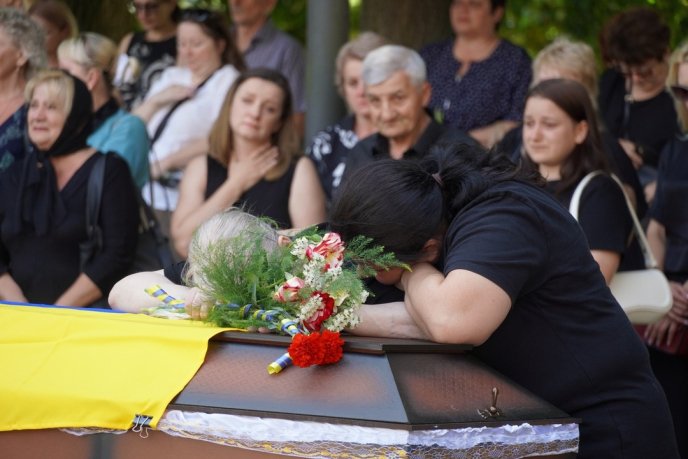 Поховали воїна, якого рік вважали зниклим безвісти – 09 Поховали воїна, якого рік вважали зниклим безвісти – 09