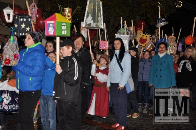 День Святого Мартина у Мукачеві: смачні наїдки, запашне вино і насичена культурна програма (ФОТО) – 32
