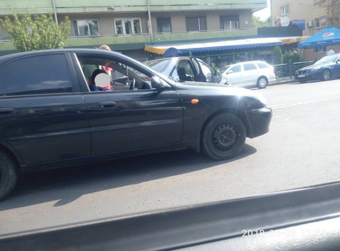 ДТП в Ужгороді: зіткнулися два автомобілі – 01