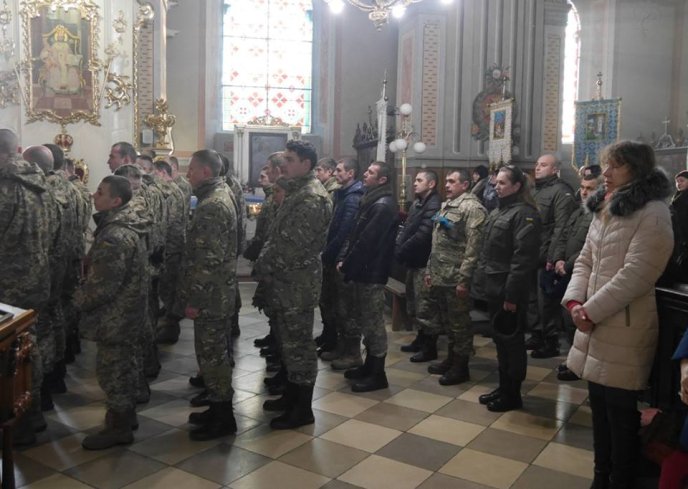 В Ужгороді відзначили 25-річчя Збройних Сил України – 02