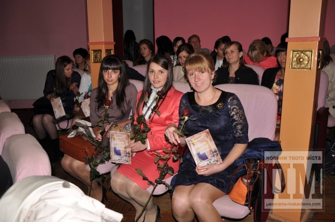 У Мукачеві вшановували представників найпочеснішої професії (ФОТО) – 24 У Мукачеві вшановували представників найпочеснішої професії (ФОТО) – 24