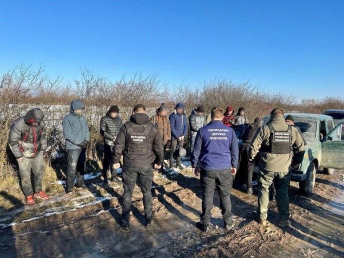 На Закарпатті затримали організатора та 5 членів злочинної групи – 06 На Закарпатті затримали організатора та 5 членів злочинної групи – 06