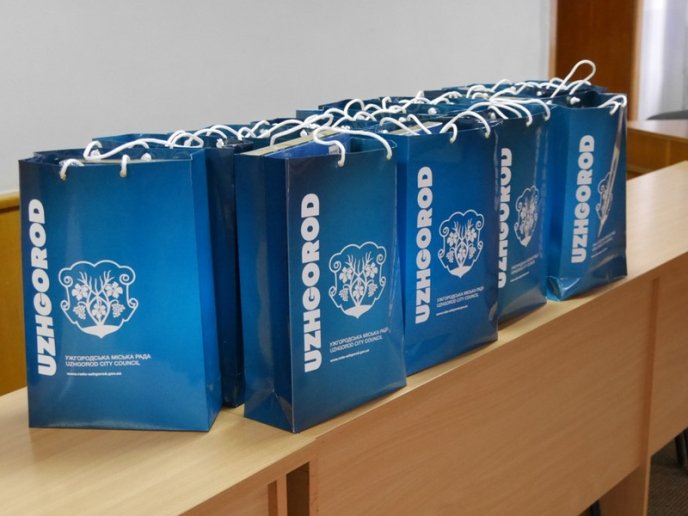 Мер Ужгорода зустрівся з рідними загиблих воїнів АТО – 01