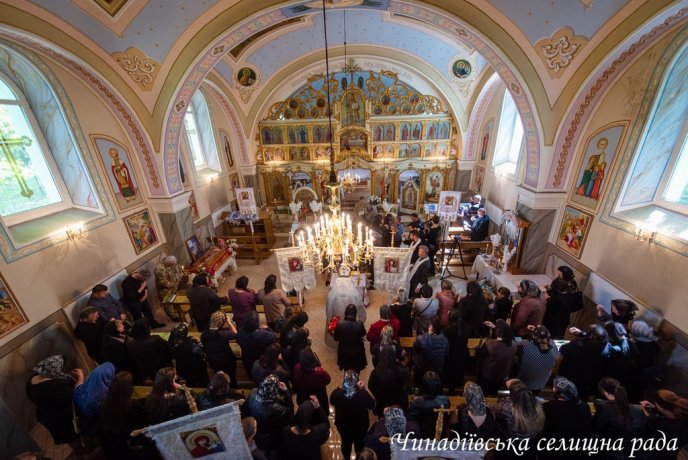 На Мукачівщині поховали загиблого на війні Героя Віктора Іньшина – 06