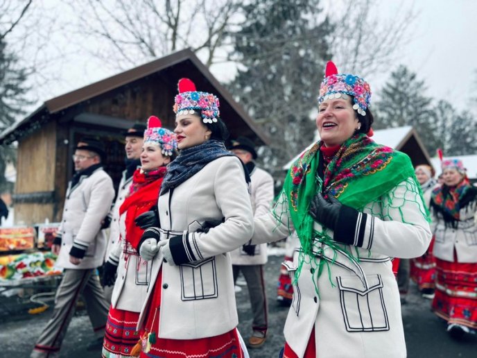 У Мукачеві урочисто відкрили фестиваль «Червене вино 2022» – 07