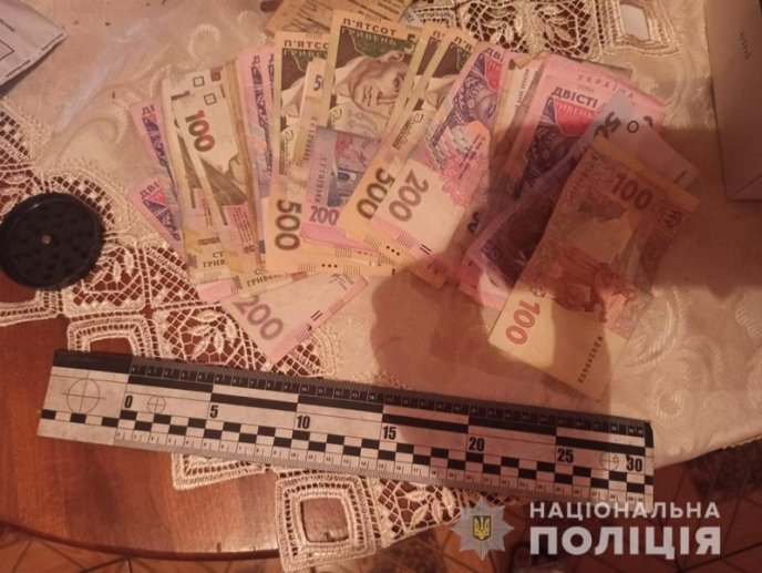 Переполох у місті: поліцейські показали, як затримували зловмисника – 04