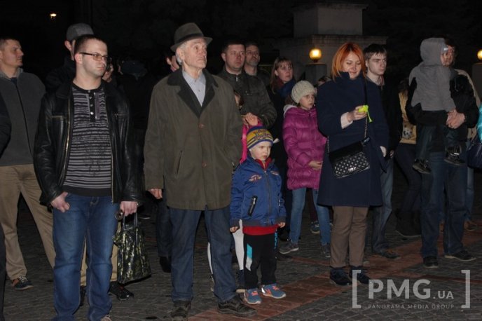 Мукачівці урочисто перевели головні годинники міста на літній час – 03