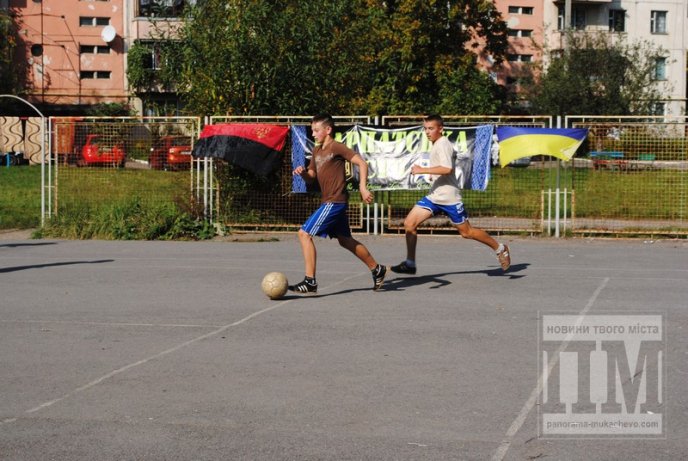 У Мукачеві відбувся благодійний міні-футбольний турнір (ФОТО) – 06