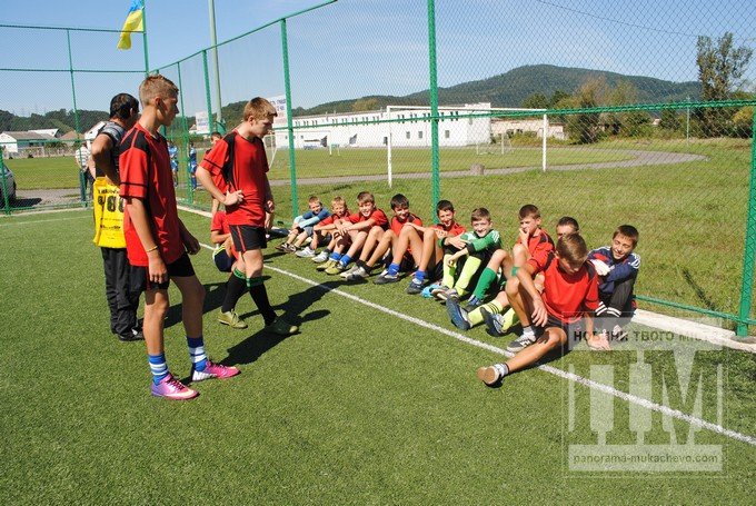 На Мукачівщині проходить футзальний турнір, приурочений до Дня Незалежності (ФОТОФАКТ) – 05