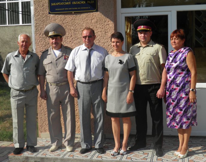 Рятувальники привітали із початком нового навчального року вихованців Часлівецької школи-інтернету – 01