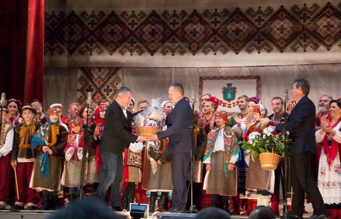 Хор імені Верьовки привіз у Рахів різдвяний концерт – 07