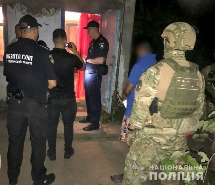 Заробітчани із Закарпаття потрапили у рабство – 02