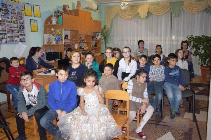 Подарували дітям радість – 25