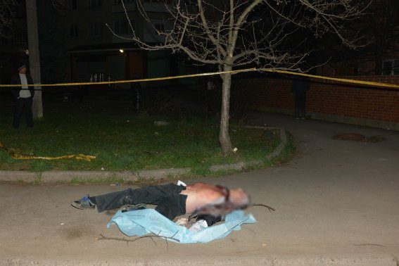 Поліція повідомила подробиці вбивста чоловіка у мікрорайоні "Підгоряни" – 04 Поліція повідомила подробиці вбивста чоловіка у мікрорайоні "Підгоряни" – 04