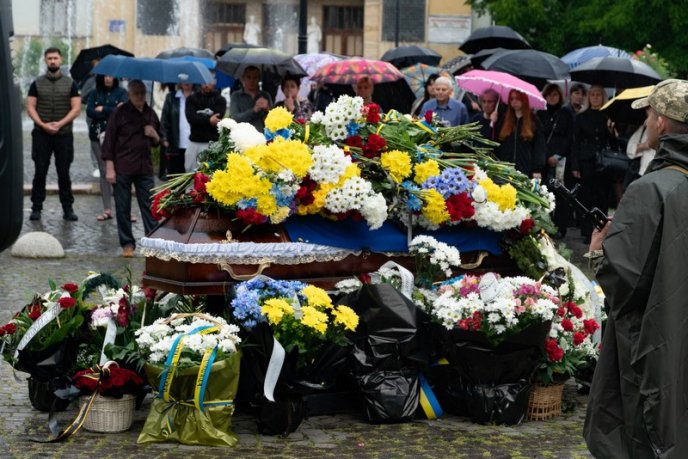 На Закарпатті поховали 27-річного військового – 07