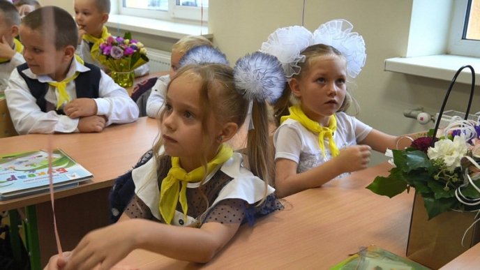 1 вересня в Мукачівській ОТГ: понад 1200 дітей пішли у перший клас – 02 1 вересня в Мукачівській ОТГ: понад 1200 дітей пішли у перший клас – 02